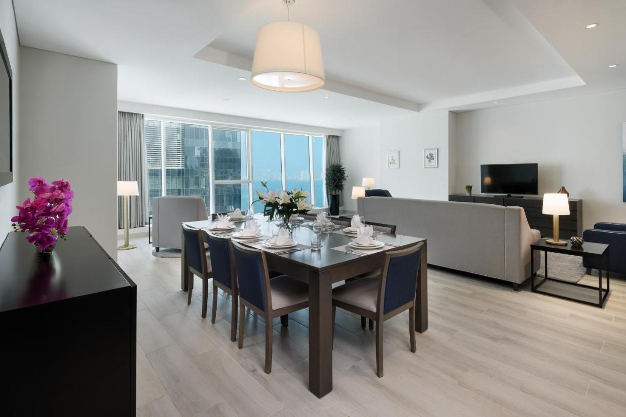 Centara West Bay Hotel & Residences Doha Bagian luar foto